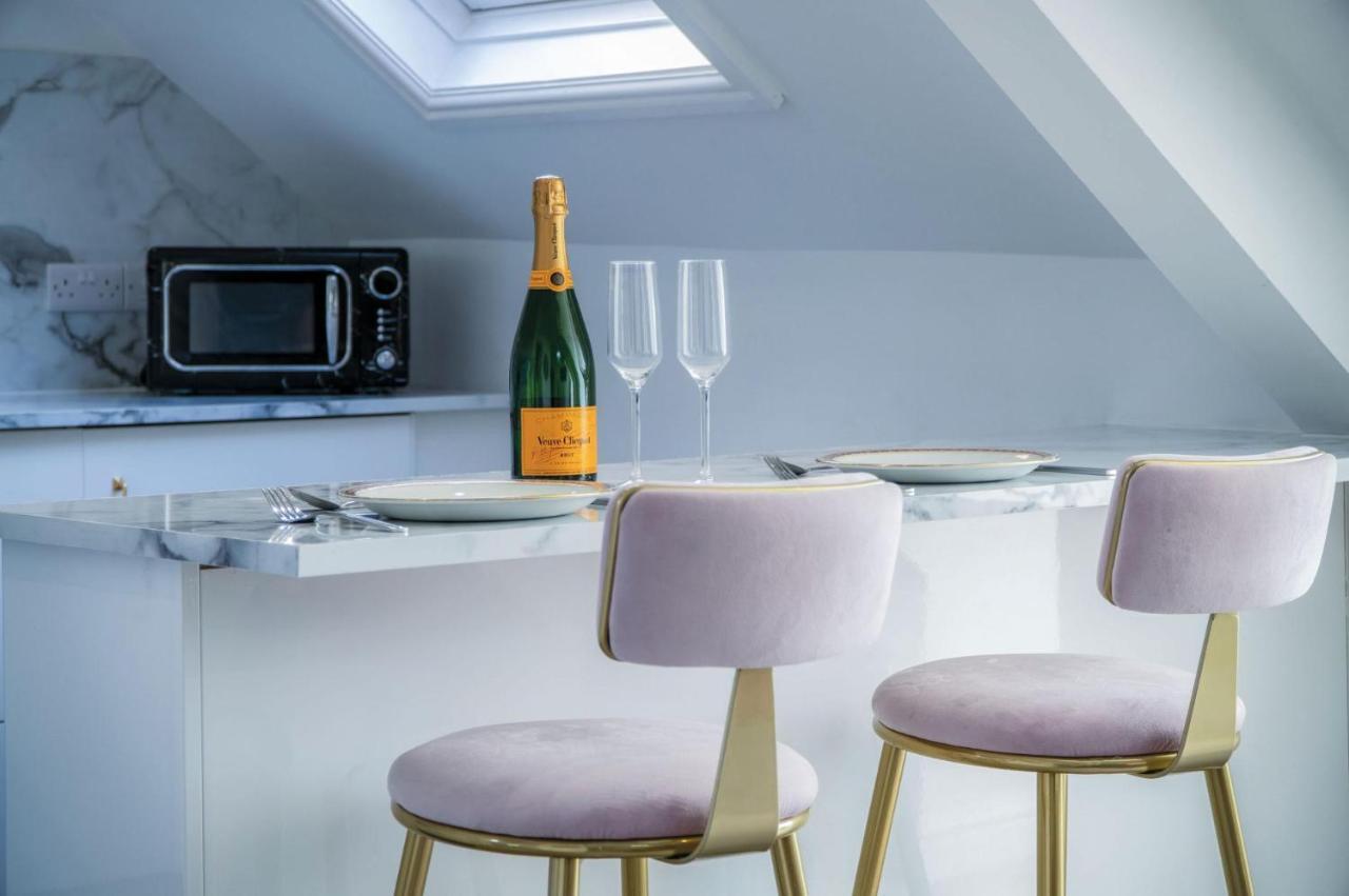 The Penthouse - Luxury 1 Bed - Panorama - Tenby Exterior photo